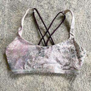 Lululemon Free to Be Bra Size 4